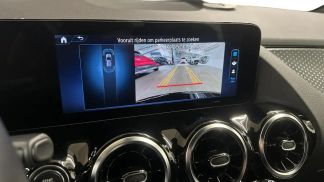 Lízing Hatchback MERCEDES B 180 2023
