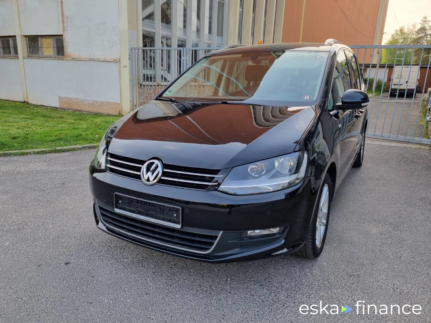 Lízing Van Volkswagen Sharan 2012