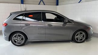 Lízing Hatchback MERCEDES B 180 2019