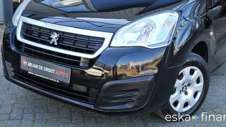 Financování Hatchback Peugeot Partner 2016