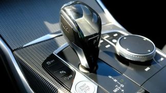 Lízing Sedan BMW 330 2019