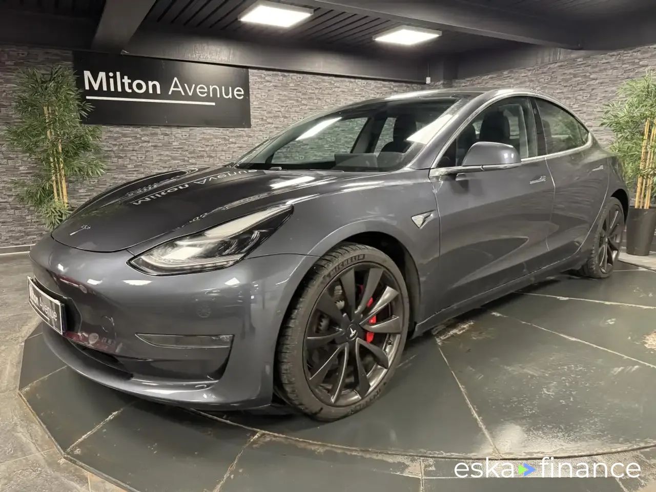 Finansowanie Sedan Tesla Model 3 2020