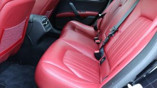 Lízing Sedan Maserati Ghibli 2016