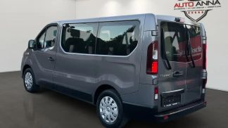 Lízing Hatchback Renault Trafic 2016