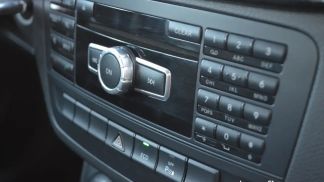 Financování Hatchback MERCEDES B 180 2014