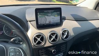 Lízing Hatchback MERCEDES B 180 2018