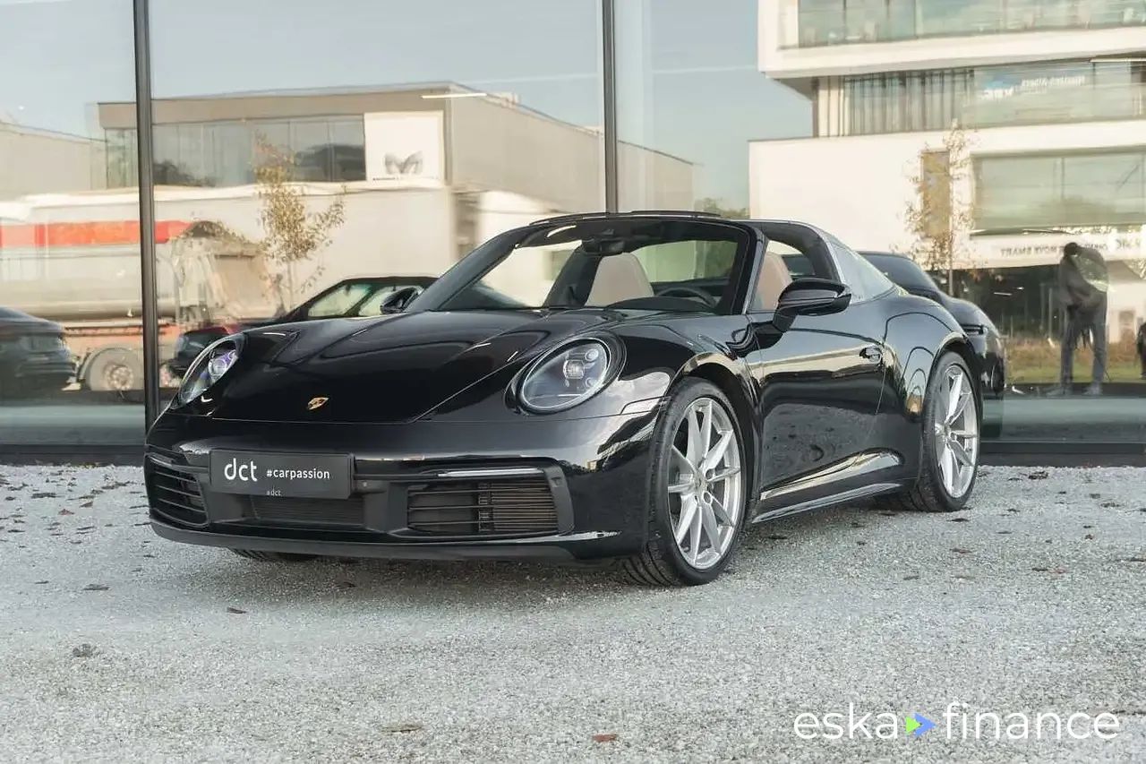 Finansowanie Zamienny Porsche 992 2023