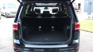 Financování Hatchback Volkswagen Touran 2019