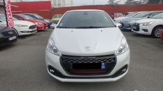 Lízing Hatchback Peugeot 208 2017