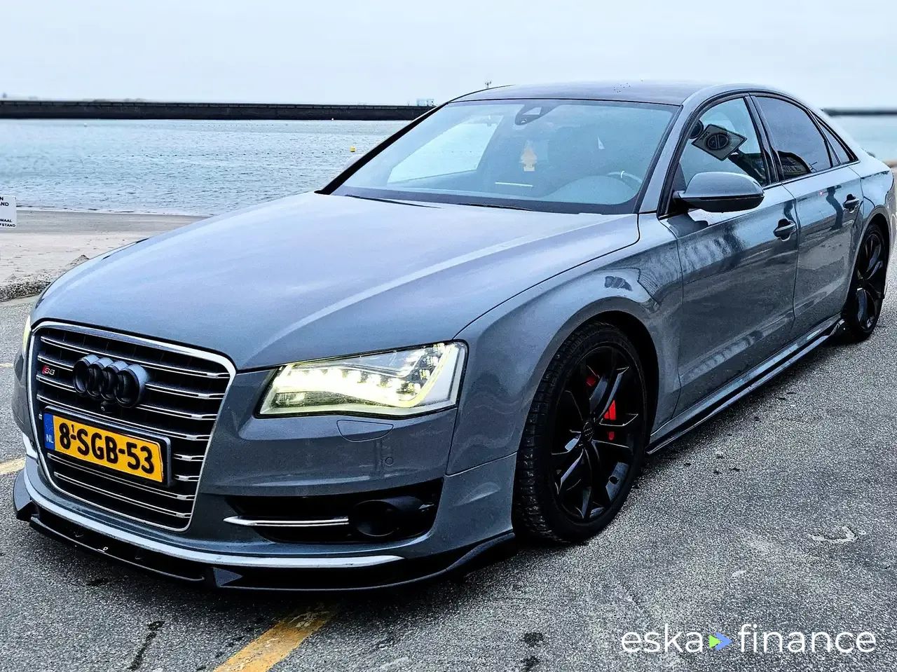 Leasing Sedan Audi S8 2012