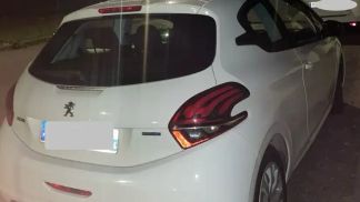 Lízing Sedan Peugeot 208 2016