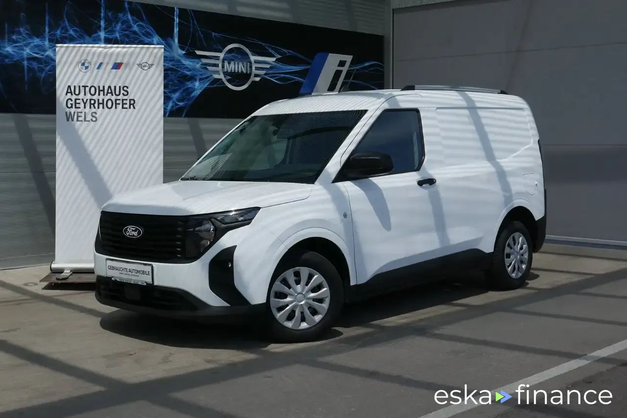 Financování Hatchback Ford Transit Courier 2024