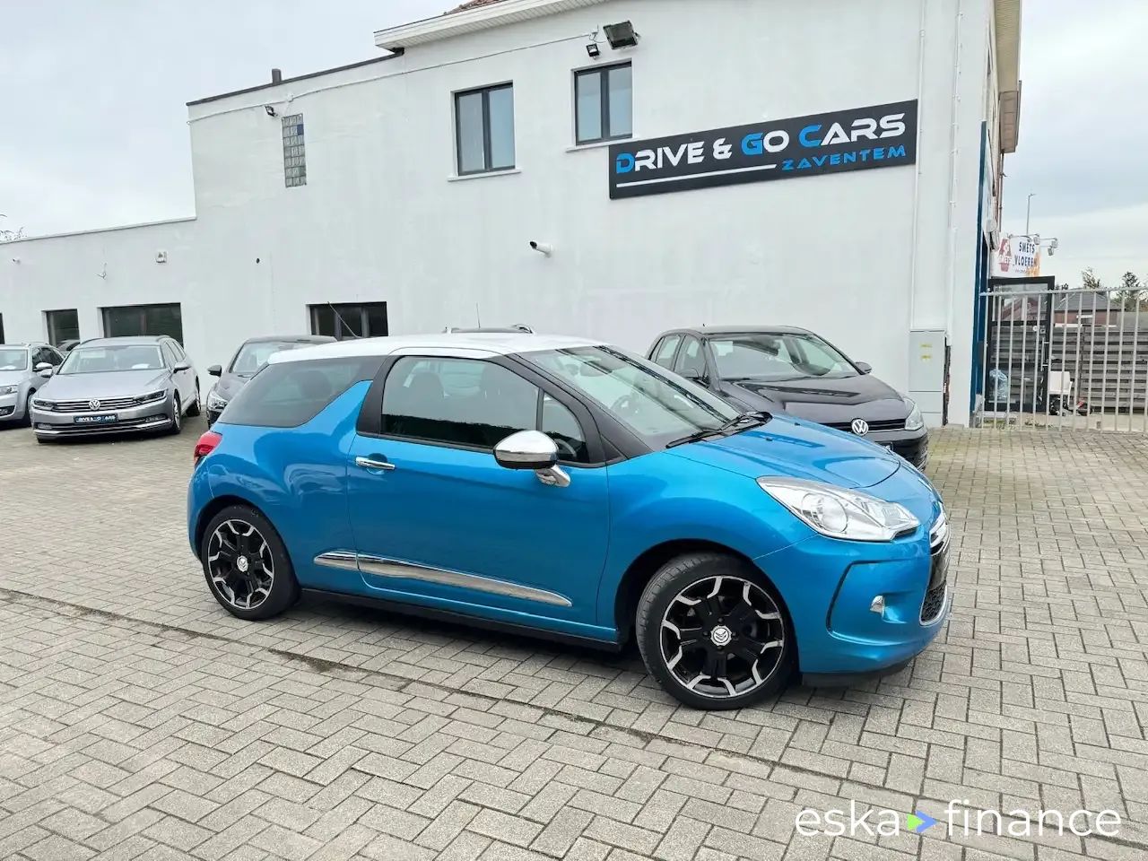 Leasing Sedan DS Automobiles DS 3 2012