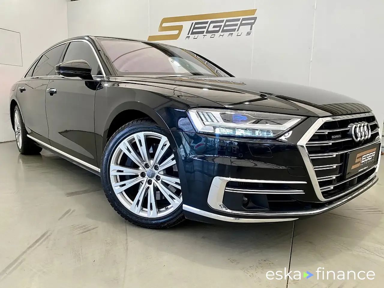 Lízing Sedan Audi A8 2020