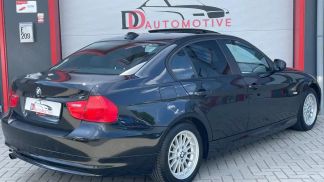 Lízing Sedan BMW 318 2010