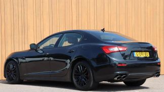 Lízing Sedan Maserati Ghibli 2016