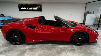 Financování Konvertibilní Ferrari F8 SPIDER 2021