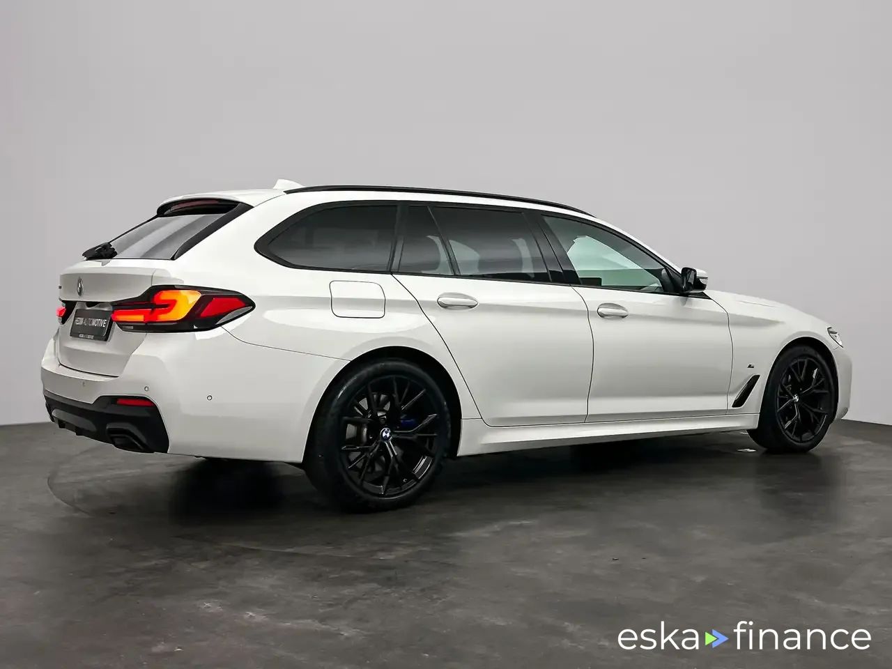 Leasing Wagon BMW 530 2021
