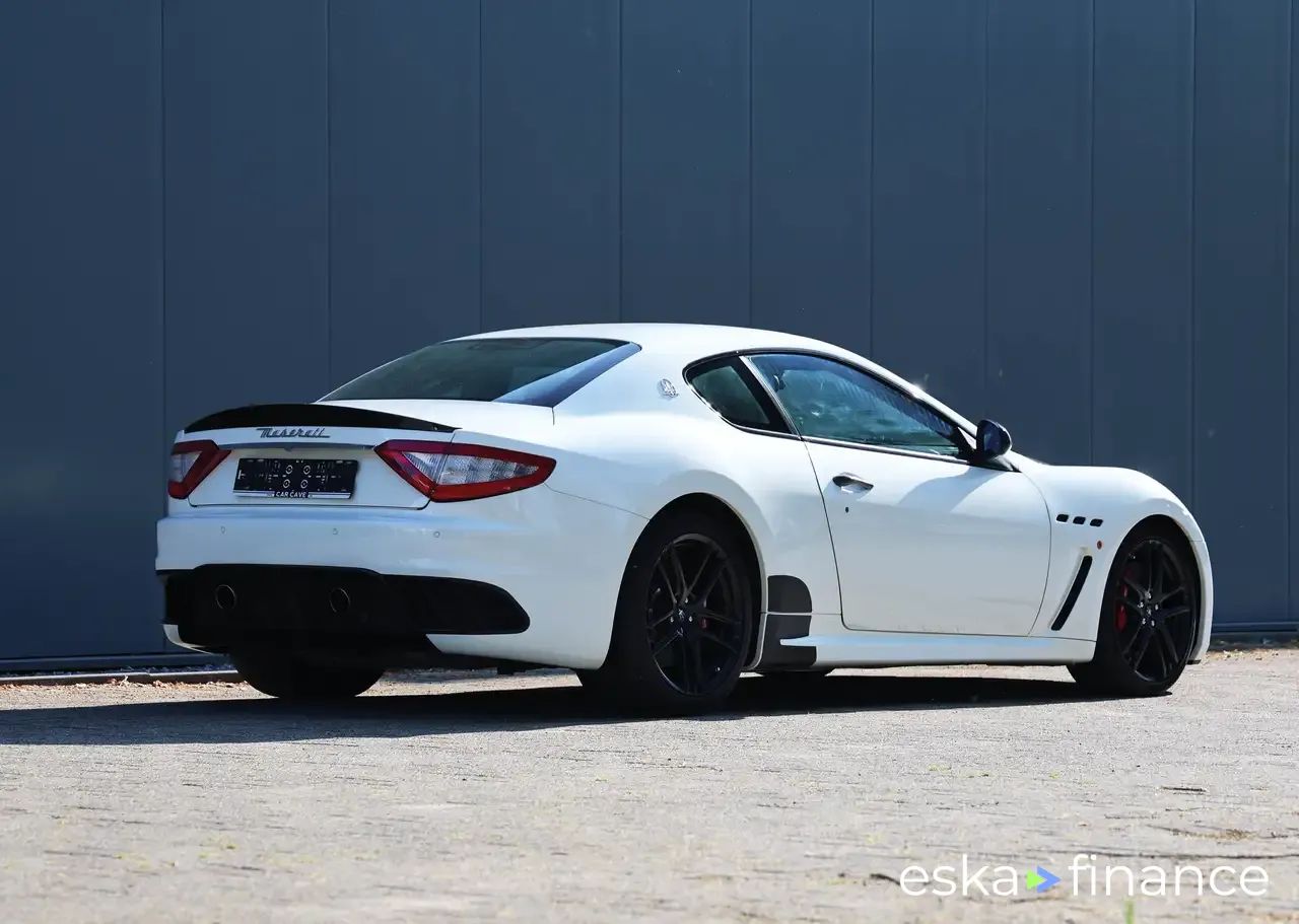 Leasing Coupé Maserati Granturismo 2012