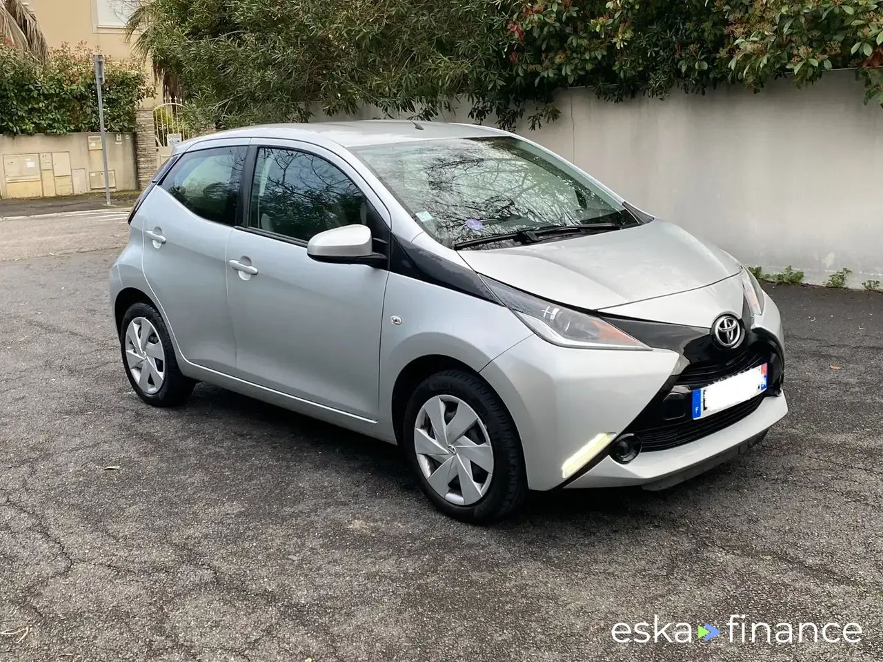 Leasing Sedan Toyota AYGO 2017