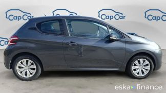 Lízing Hatchback Peugeot 208 2014