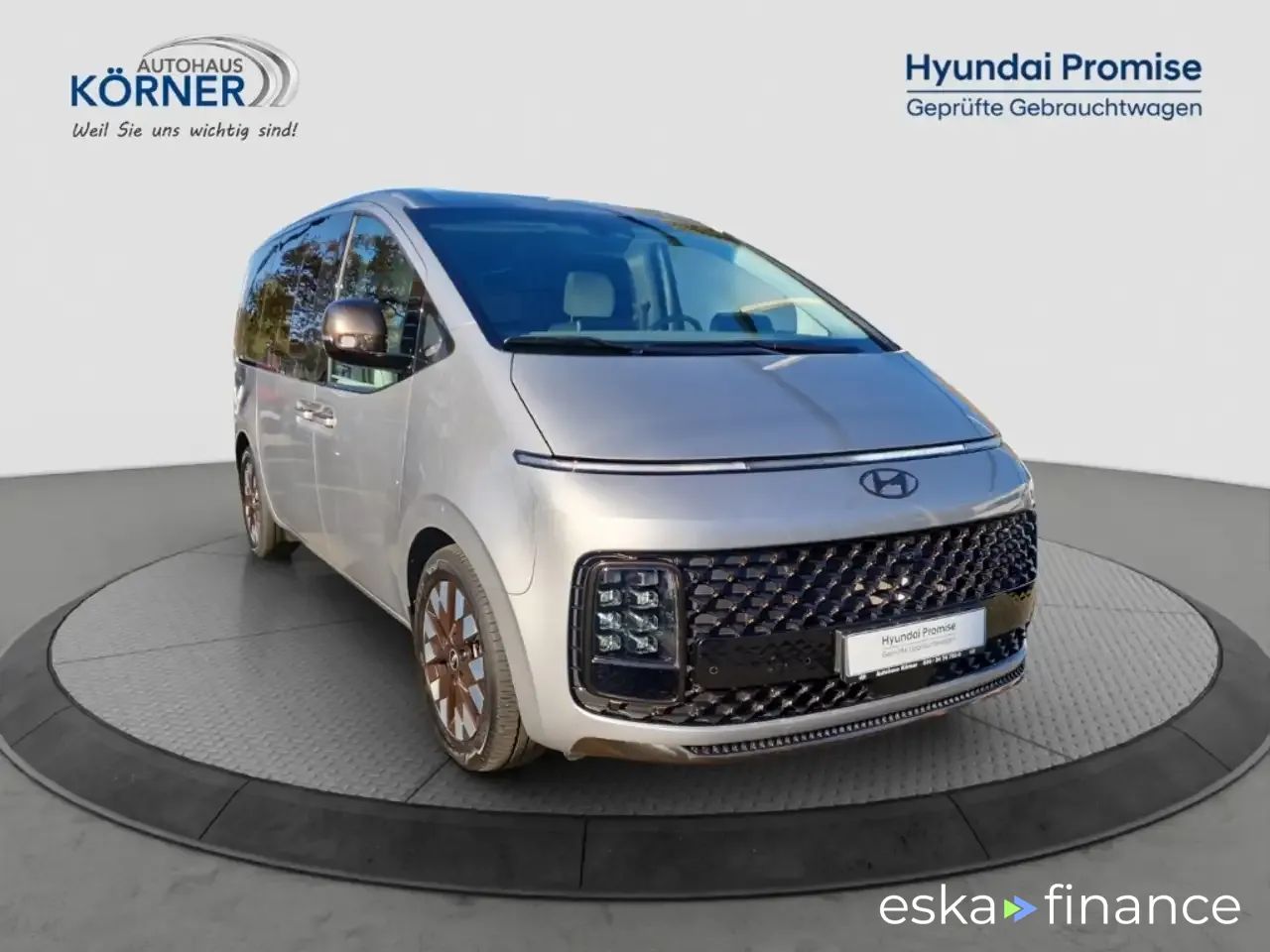 Leasing Hayon Hyundai Staria 2023