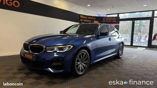 Lízing Sedan BMW 330 2019