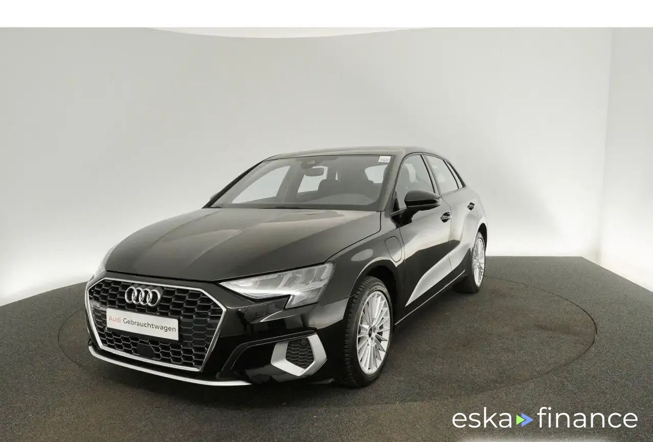 Leasing Sedan Audi A3 2022