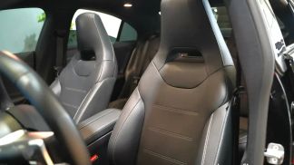 Lízing Sedan MERCEDES CLA 200 2023