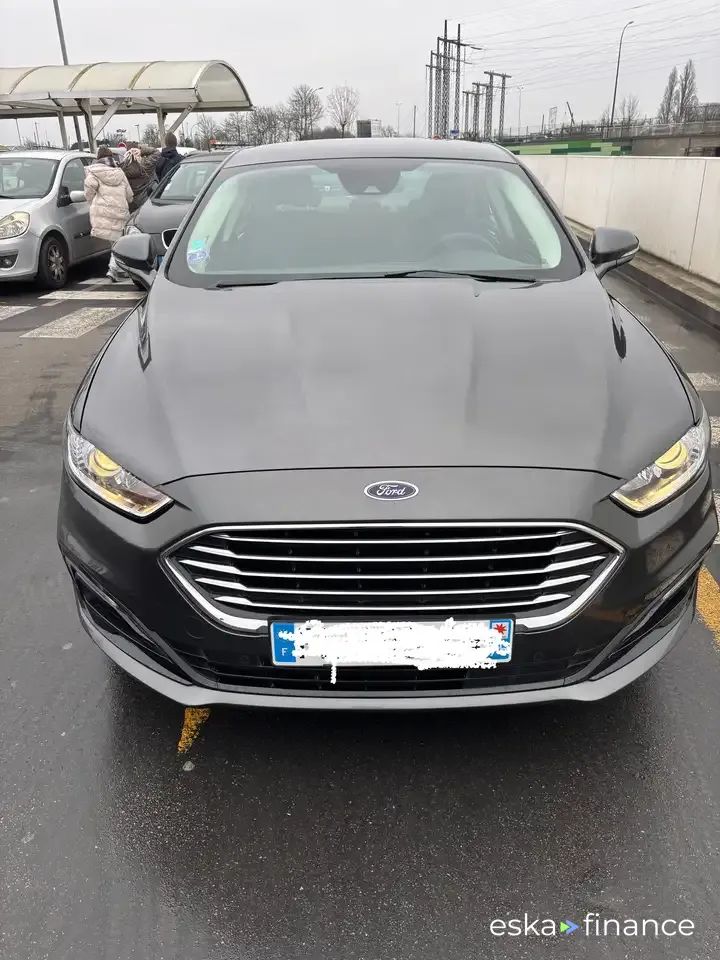 Leasing Sedan Ford Mondeo 2019