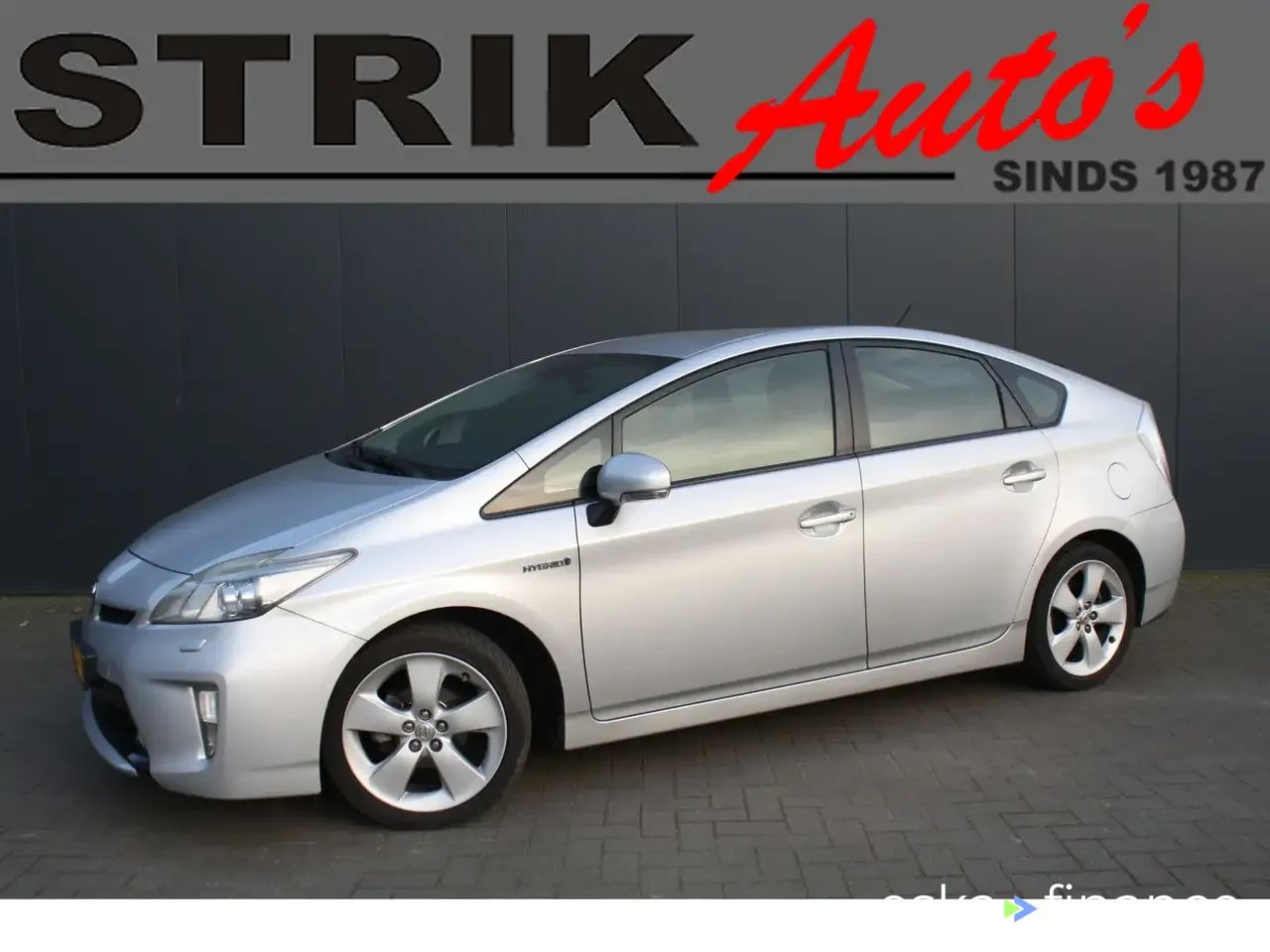 Financování Hatchback Toyota Prius 2013