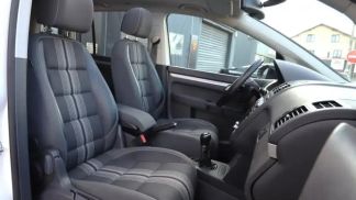Leasing Hatchback Volkswagen Touran 2013