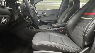 Lízing Hatchback MERCEDES A 180 2015