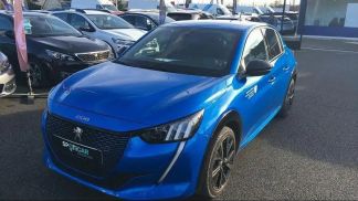 Lízing Sedan Peugeot 208 2024