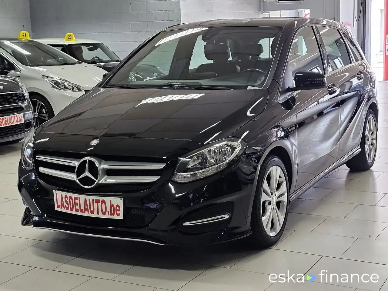 Lízing Osobná doprava MERCEDES B 180 2015