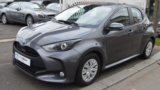 Leasing Sedan Toyota Yaris 2022