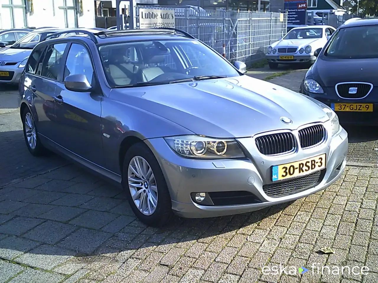 Leasing Wagon BMW 318 2010