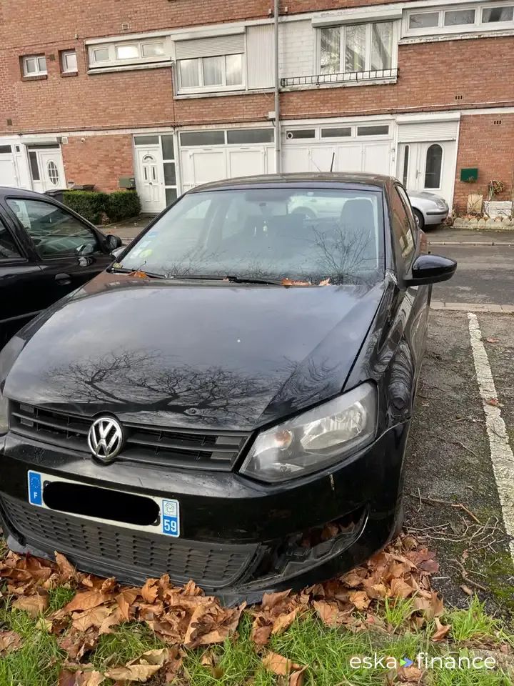 Lízing Sedan Volkswagen Polo 2013