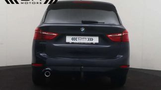 Lízing Hatchback BMW 216 2019