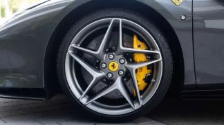 Lízing Kupé Ferrari F8 TRIBUTO 2020