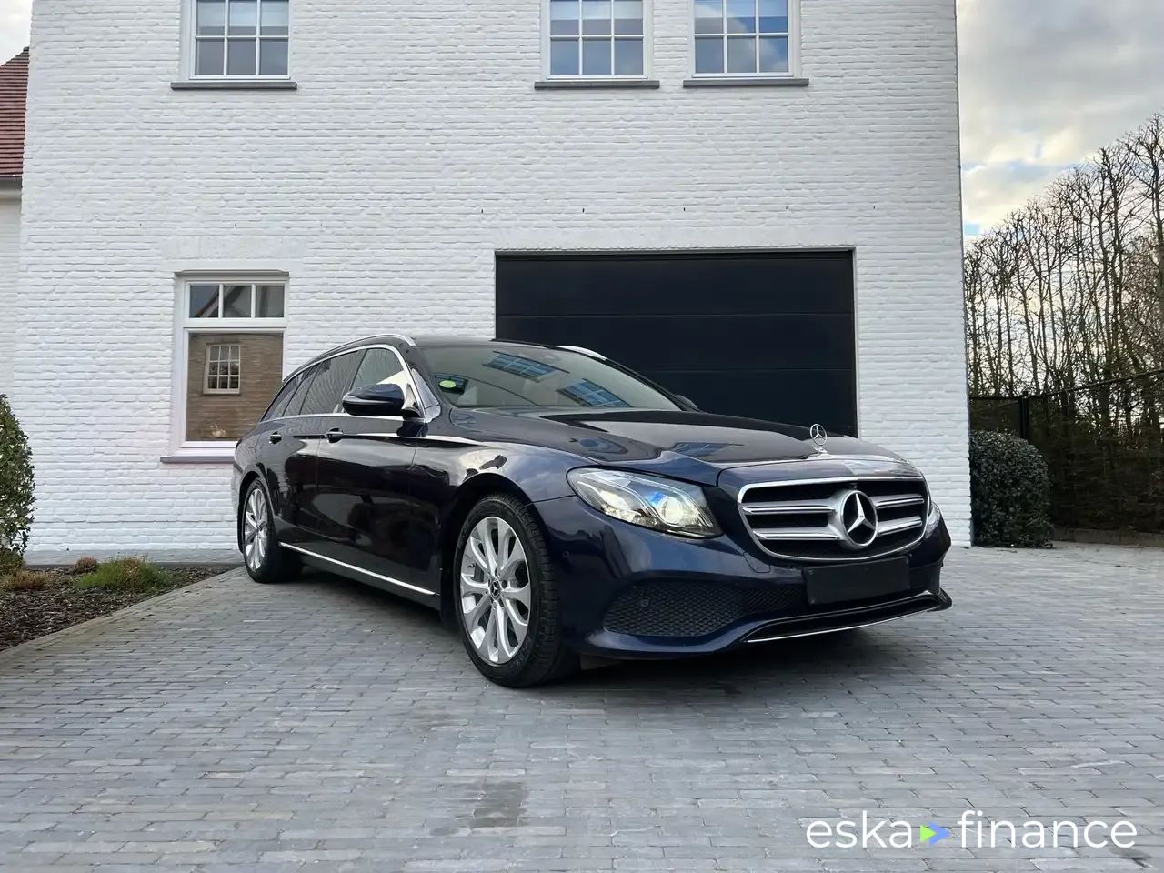 Finansowanie Wóz MERCEDES E 220 2017