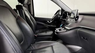 Lízing Hatchback MERCEDES V 220 2015