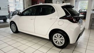 Leasing Sedan Toyota Yaris 2022