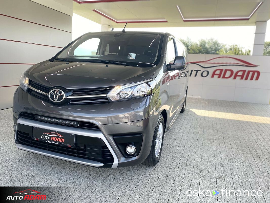 Van Toyota Proace (Verso) 2021