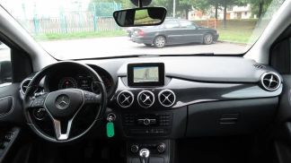 Leasing Le transport des passagers MERCEDES B 200 2014