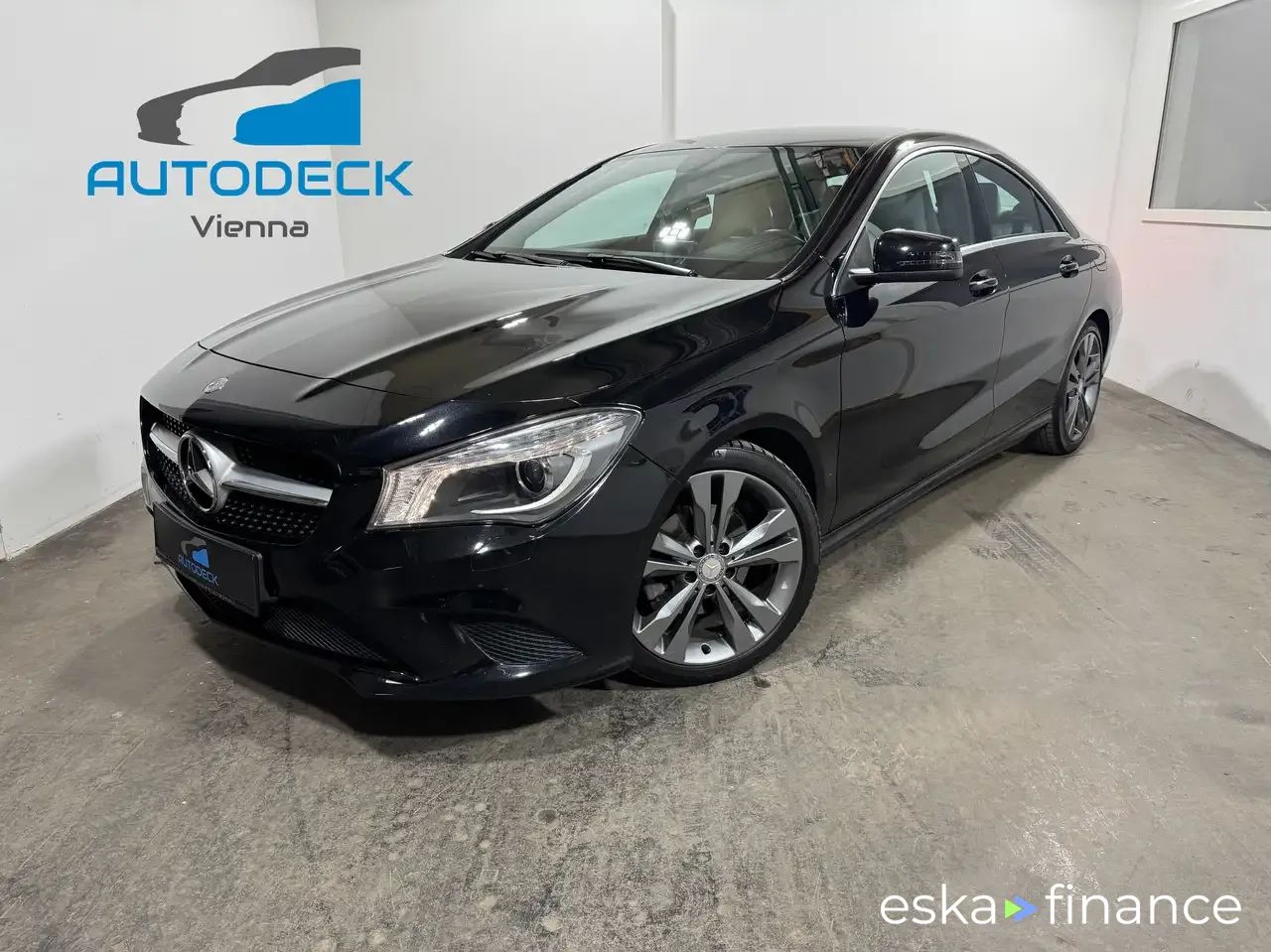 Lízing Kupé MERCEDES CLA 180 2013