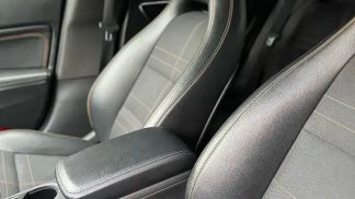 Financování Kupé MERCEDES CLA 200 2013