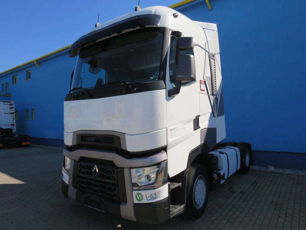 Lízing Traktor Renault HIGHCAB 2018