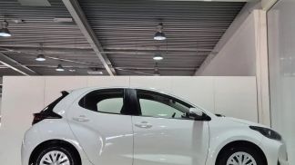Leasing Hatchback Toyota Yaris 2023