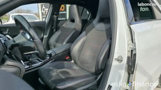 Lízing Sedan MERCEDES A 180 2021